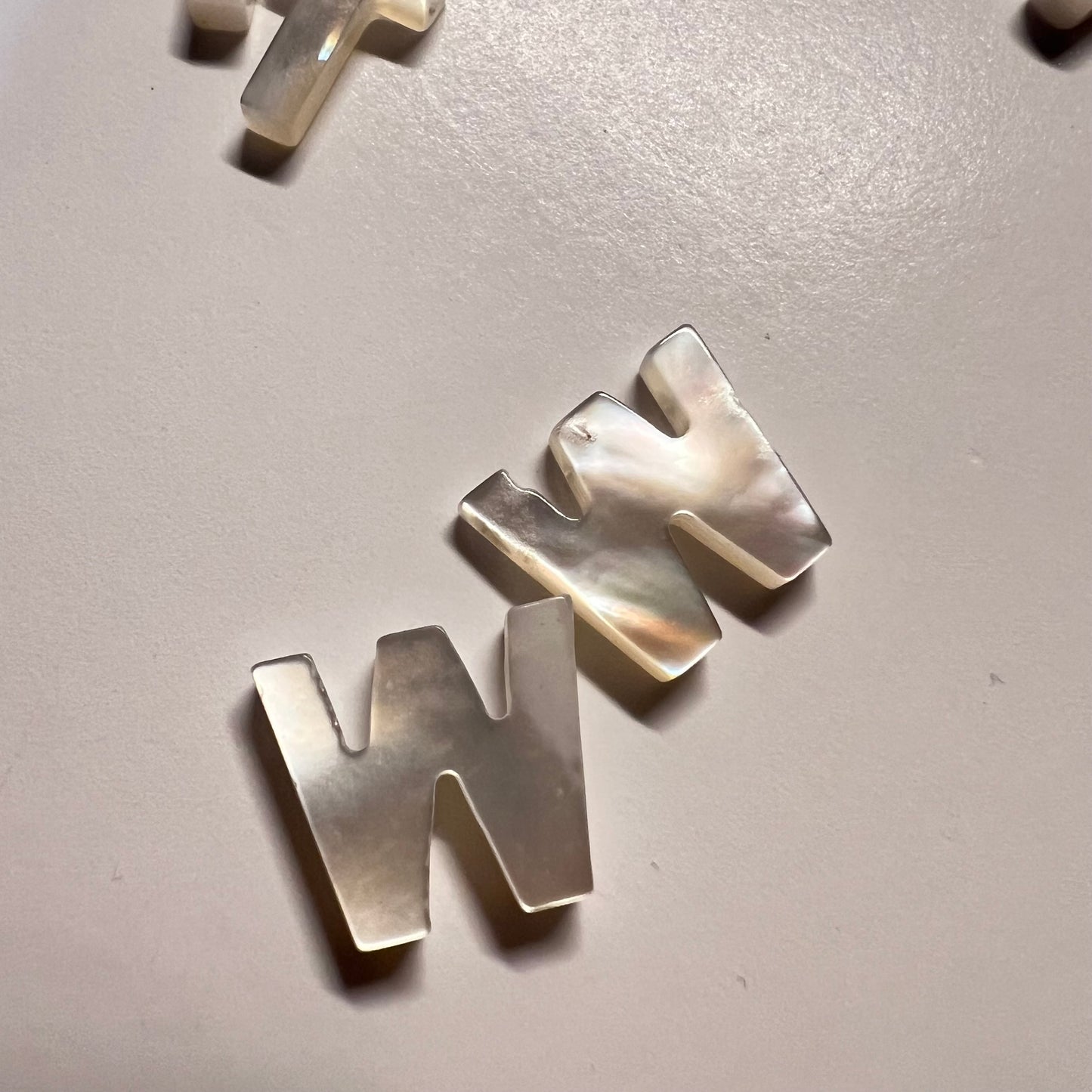 Nacre Initials Float - Chockers