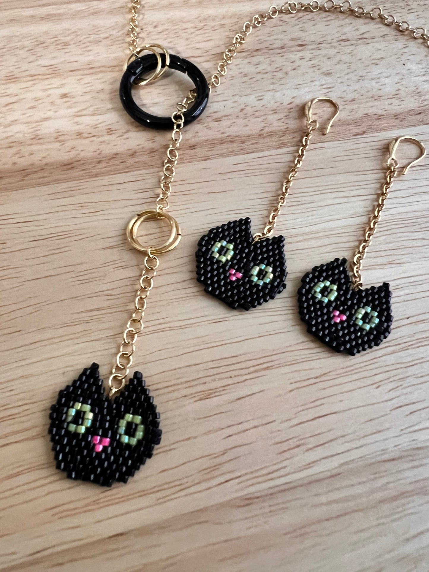 BEADED BLACK KITTIES