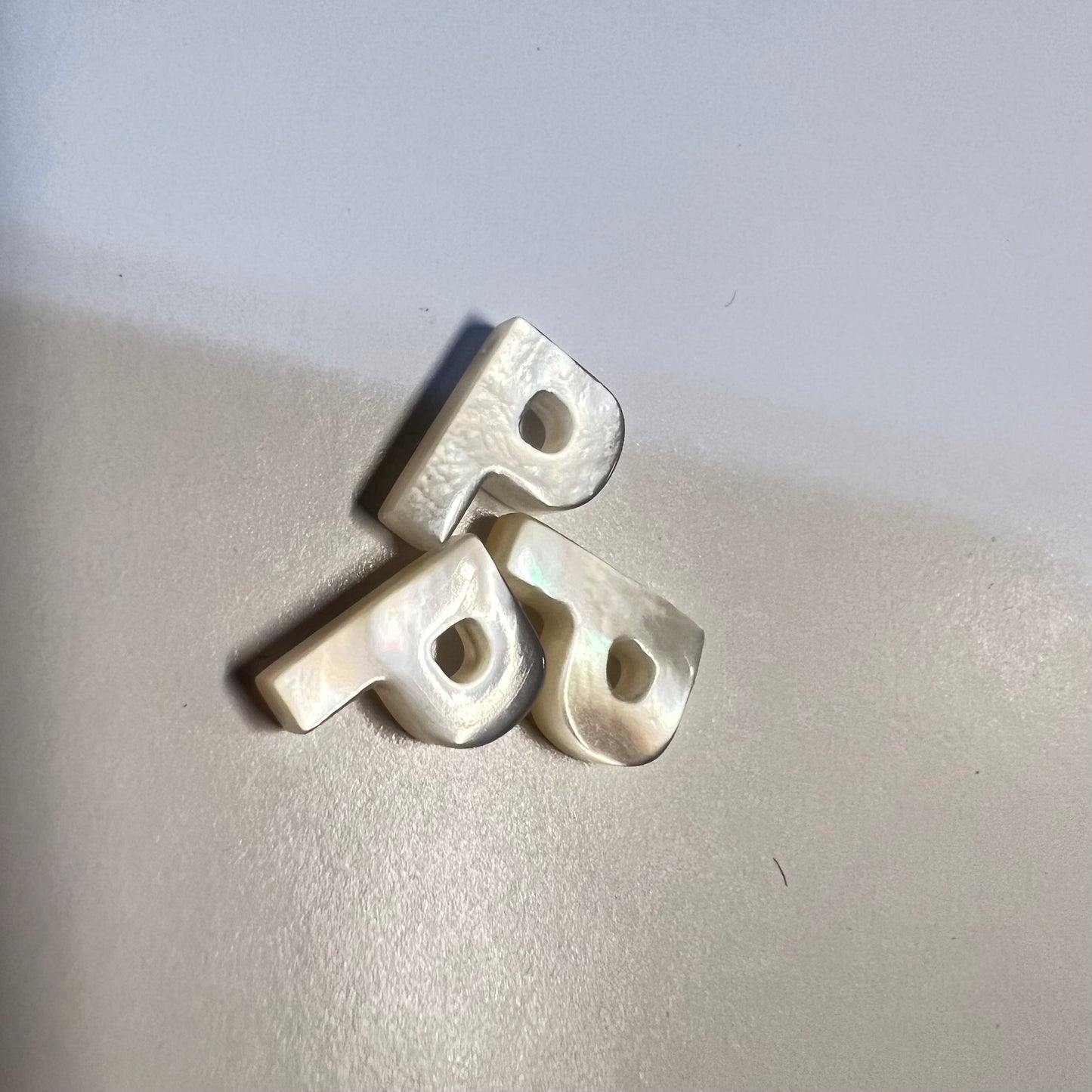 Nacre Initials Float - Chockers