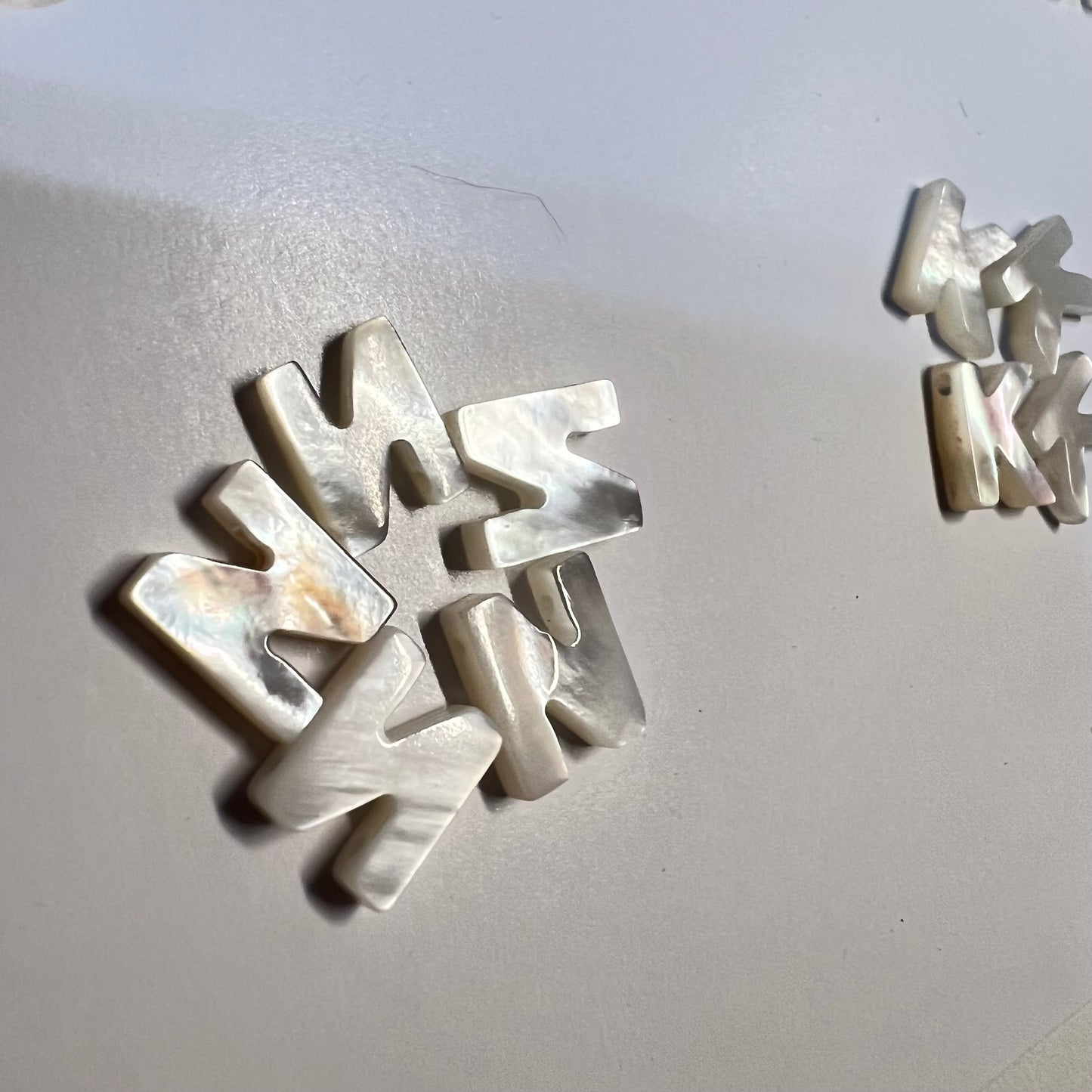 Nacre Initials Float - Chockers