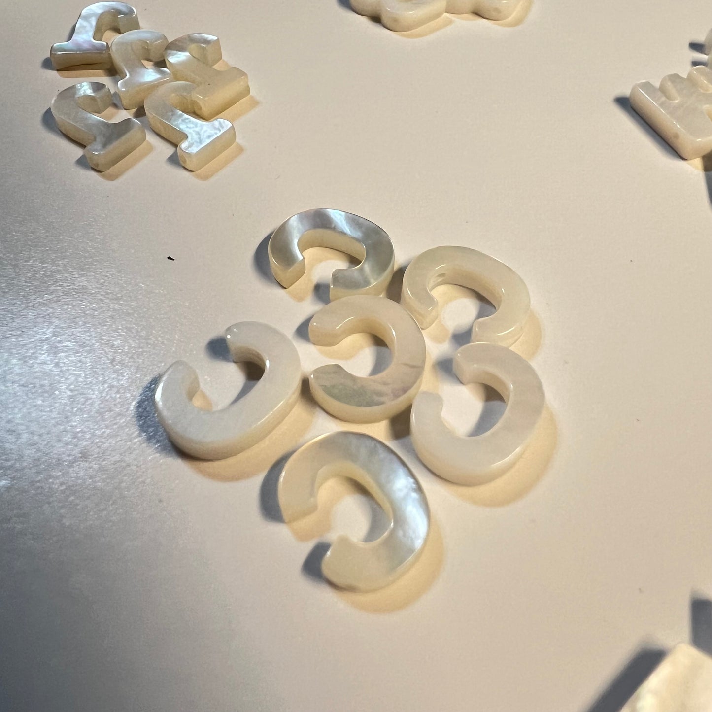 Nacre Initials Float - Chockers